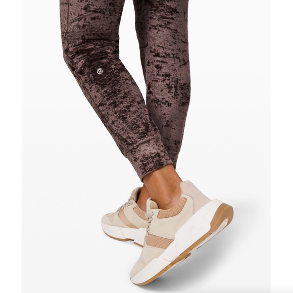 Lululemon Ready To Crush Velvet Jogger French Press Brown Size 6 *Flaw* - Picture 3 of 14